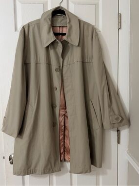 Women's Beige Single-Breasted Trench Coat with Pink Lining